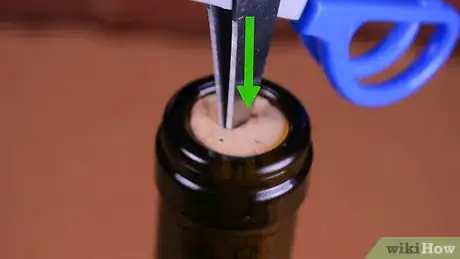 Imagen titulada Open a Wine Bottle Without a Corkscrew Step 34