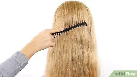 Imagen titulada French Twist Hair Step 10