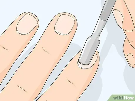 Imagen titulada Remove Nail Tips Step 4