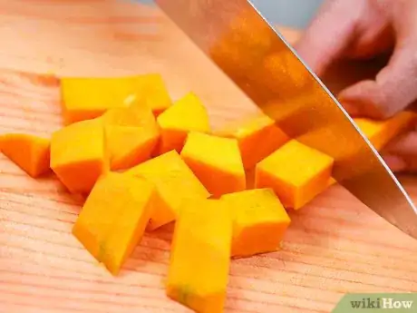 Imagen titulada Cut Butternut Squash Step 9