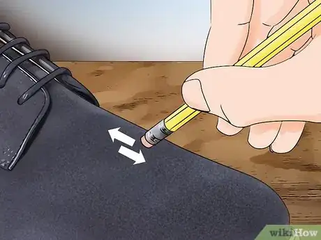 Imagen titulada Remove Dye from Suede Shoes Step 10