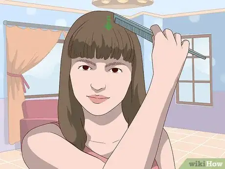 Imagen titulada Stop Your Bangs from Separating Step 5