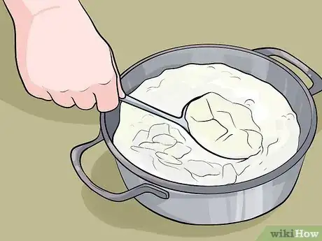 Imagen titulada Make Mozzarella Cheese Step 13