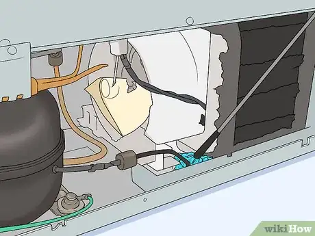 Imagen titulada Clean a Refrigerator Drip Pan Step 12