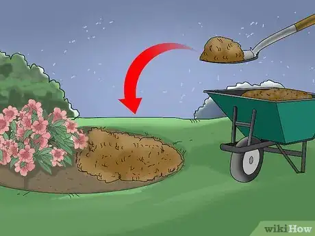 Imagen titulada Apply Mulch Step 10