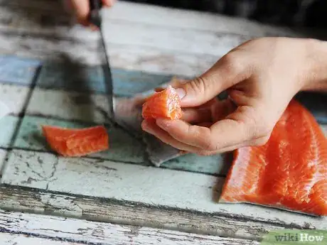 Imagen titulada Prepare Salmon for Sushi Step 20