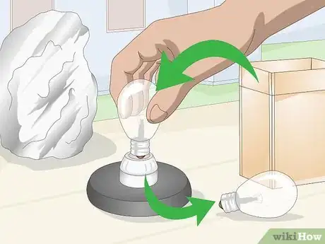 Imagen titulada Stop a Salt Crystal Lamp from Melting Step 10
