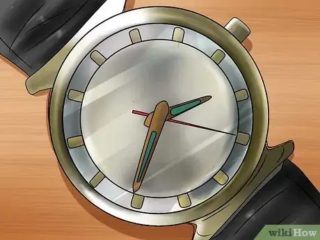 Imagen titulada Date a Bulova Watch Step 9