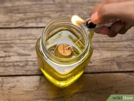 Imagen titulada Make an Oil Lamp Step 9