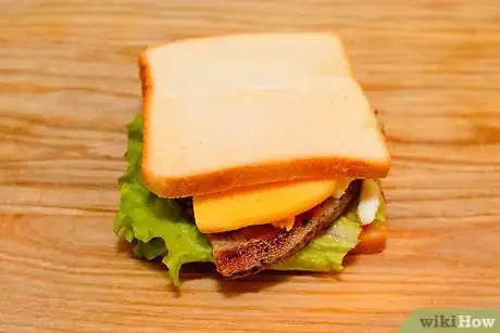 Imagen titulada Make a BLT Sandwich Step 16