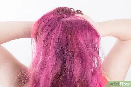 Imagen titulada Temporarily Dye Hair With Food Dye Step 13