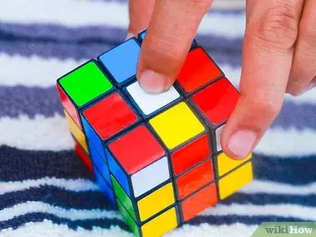 Imagen titulada Play With a Rubik's Cube Step 6