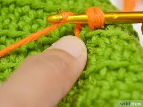 Imagen titulada Surface Crochet Step 13