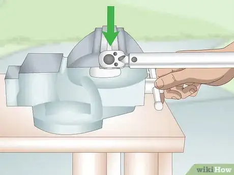 Imagen titulada Calibrate a Torque Wrench Step 2