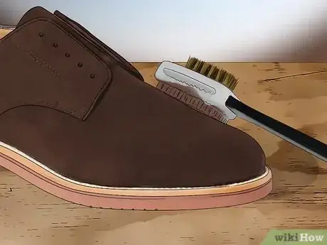 Imagen titulada Dye Suede Shoes Step 11