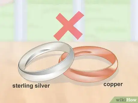 Imagen titulada Keep a Ring from Turning Your Finger Green Step 8