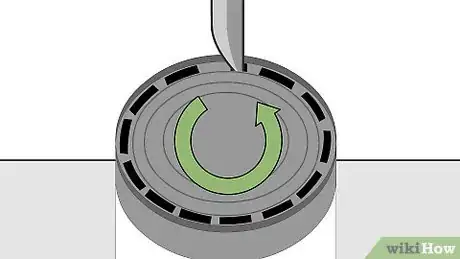 Imagen titulada Open a Can Without a Can Opener Step 5