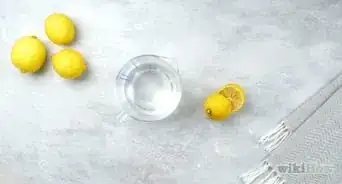 limpiar el microondas con un limón