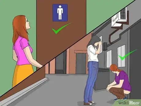 Imagen titulada Pee Outside as a Woman Step 2