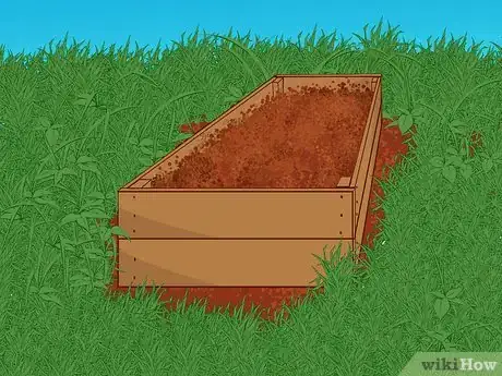 Imagen titulada Turn a Pallet Into a Garden Step 12