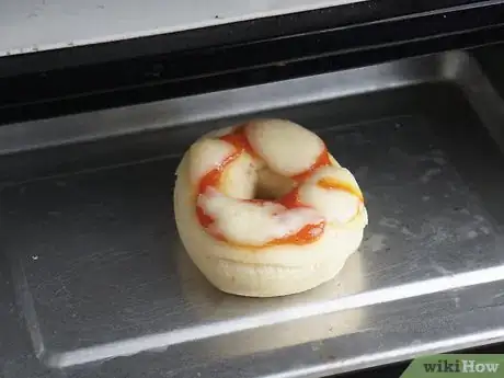 Imagen titulada Cook Bagel Bites Step 6