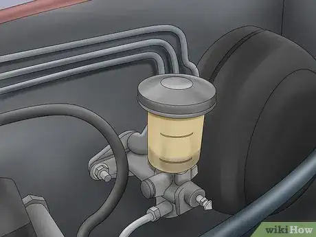 Imagen titulada Add Brake Fluid to the Clutch Master Cylinder Step 3