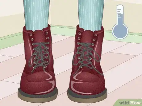 Imagen titulada Break in Your Brand New Dr Martens Boots Step 17