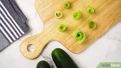 Imagen titulada Slice a Cucumber Step 21