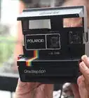 cargar una cámara Polaroid 600
