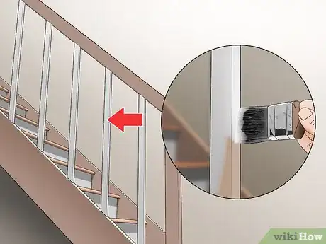 Imagen titulada Paint a Staircase Step 19