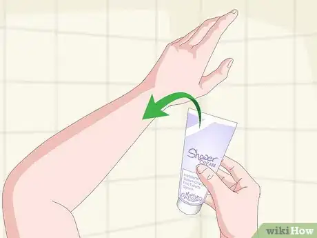 Imagen titulada Use Shower Cream Step 1