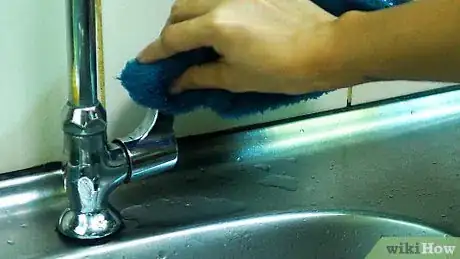 Imagen titulada Wash Your Hands Step 9