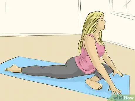 Imagen titulada Do Reclining Pigeon Pose Step 10