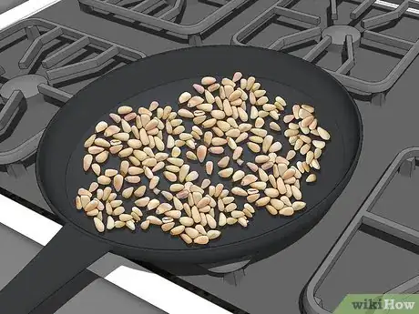 Imagen titulada Roast Pine Nuts Step 6