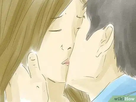 Imagen titulada Give the Perfect Kiss Step 11