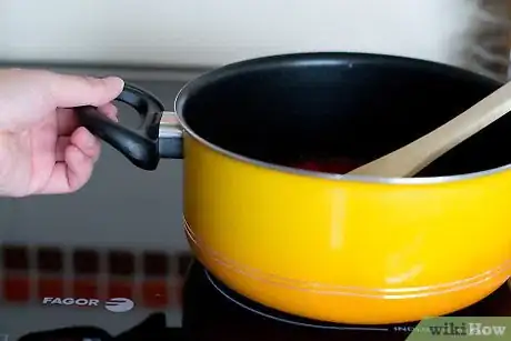 Imagen titulada Prevent Burning of Pots and Pans Step 10