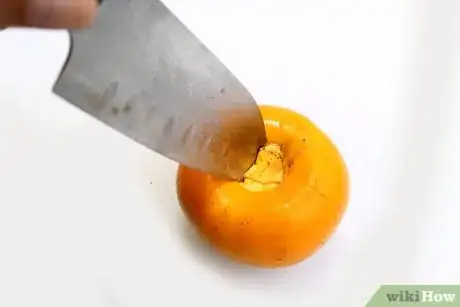 Imagen titulada Cut a Persimmon Step 9