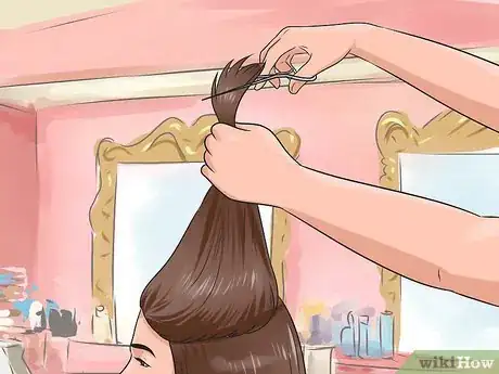 Imagen titulada Cut Hair in Layers Step 9