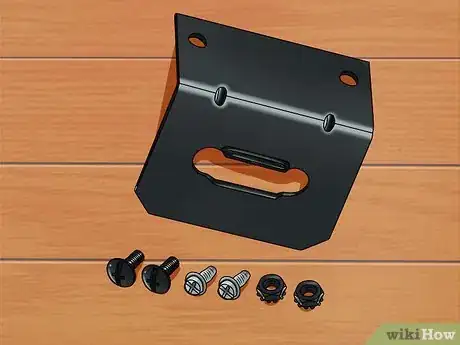 Imagen titulada Fit a Tow Bar to Your Car Step 4