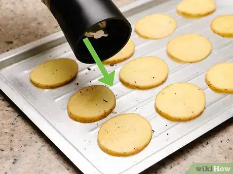 Imagen titulada Make Baked Potato Chips Step 7