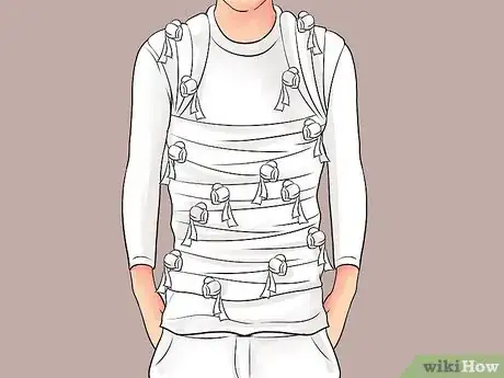 Imagen titulada Make a Mummy Costume Step 16