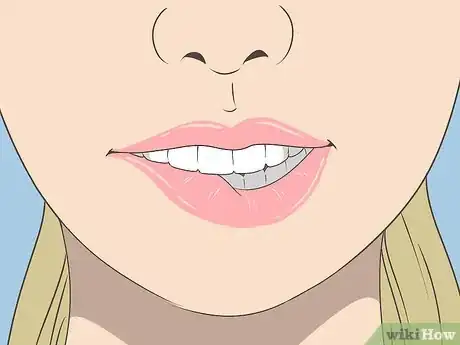 Imagen titulada Get Kissable Lips Step 12