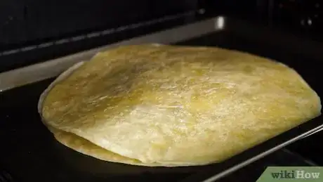 Imagen titulada Make a Quesadilla Step 16