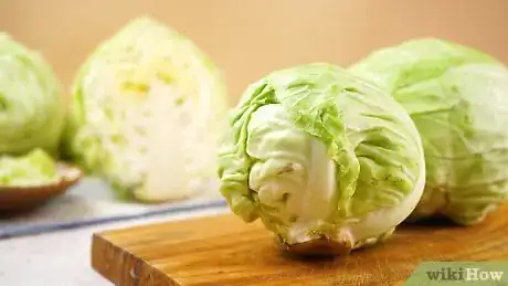 Imagen titulada Freeze Cabbage Step 1