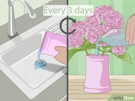 Imagen titulada Perk Up Wilting Flowers Step 5