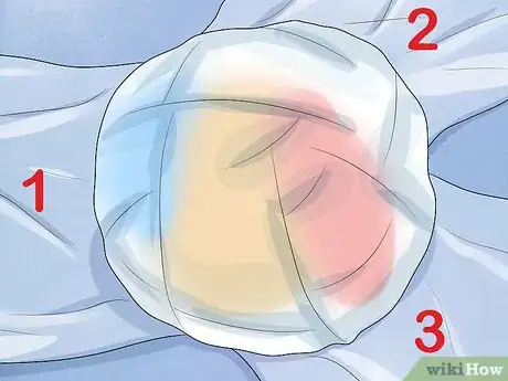 Imagen titulada Make a Saran Wrap Ball Step 12