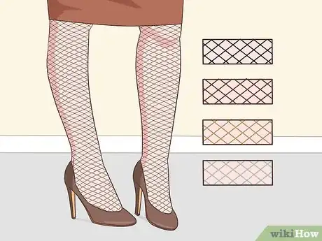 Imagen titulada Wear Fishnets Elegantly Step 3