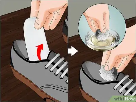 Imagen titulada Stop Your Shoes from Squeaking Step 3