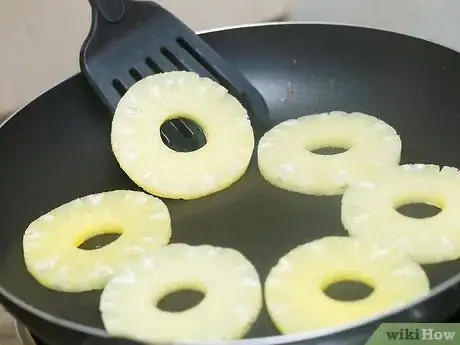 Imagen titulada Make a Pineapple Upside Down Cake Step 5