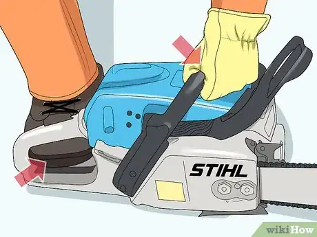 Imagen titulada Start a Stihl Chainsaw Step 8